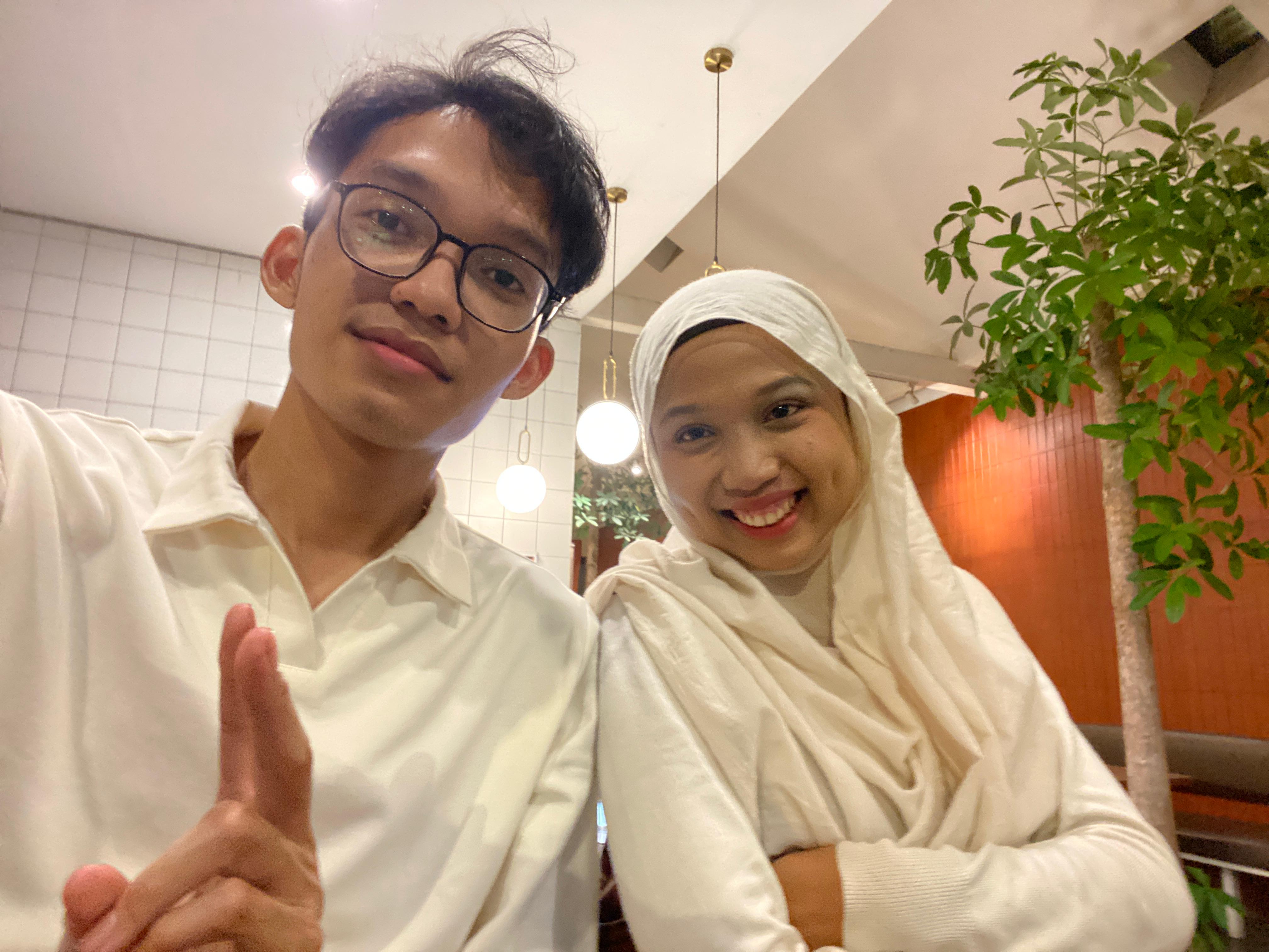 Kencan Pertama